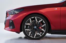 Bmw I5 Front Left Three Quarter